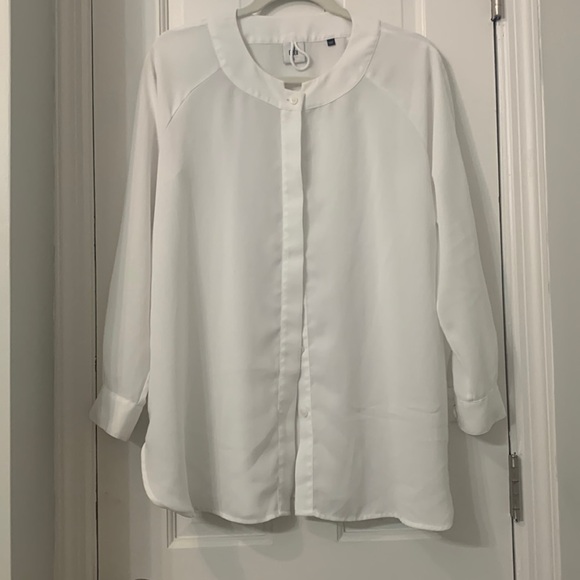 Cabi S blouse 100% polyester button up long sleeve - Picture 1 of 7